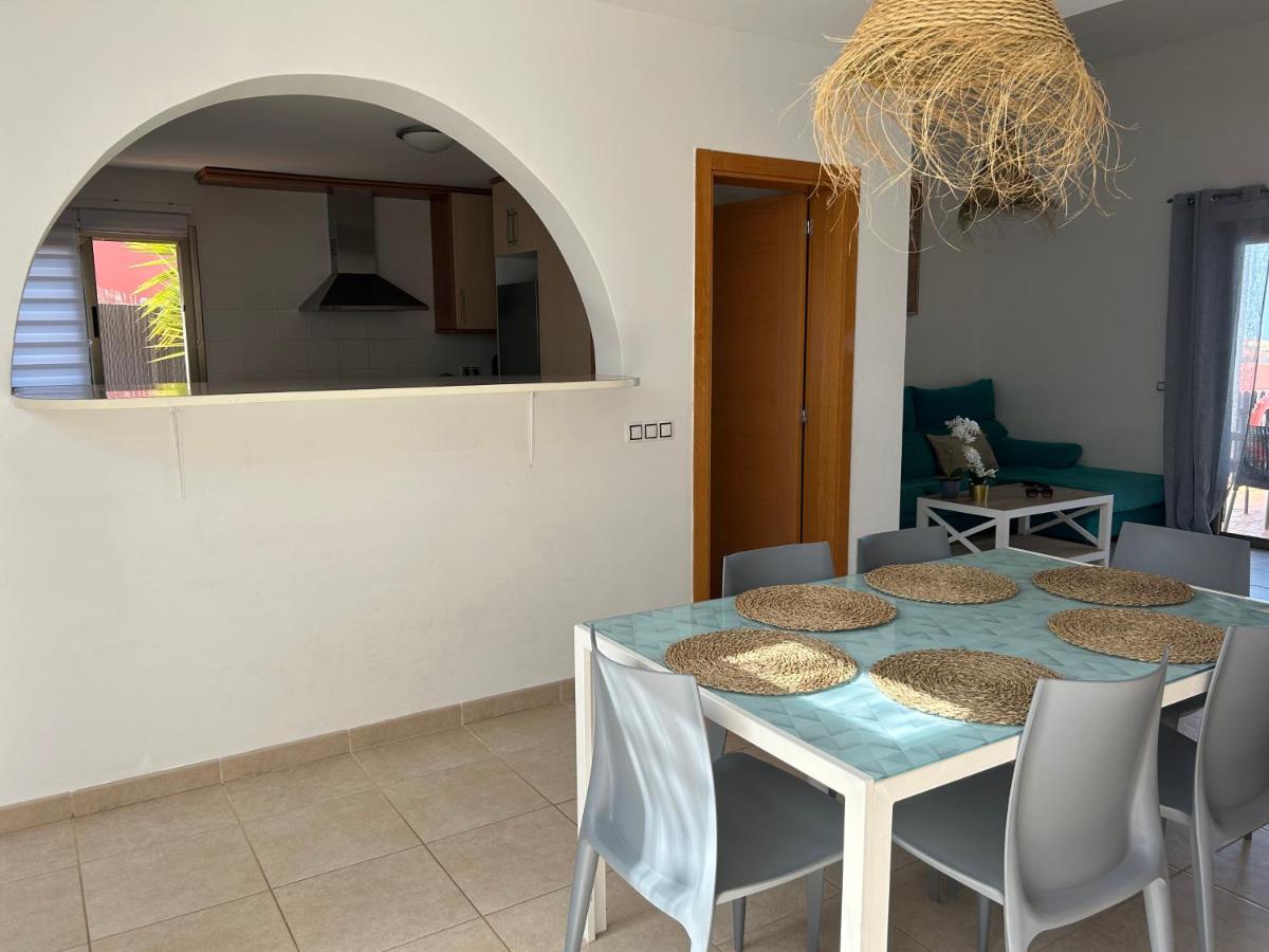 Villa Dinateli, Salinas Golf 칼레타데푸스테 외부 사진